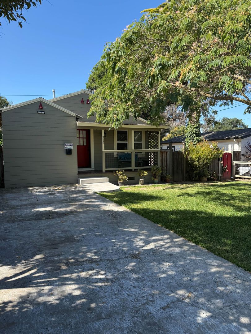 Vallejo Apartment: 315 Nevada Street #A