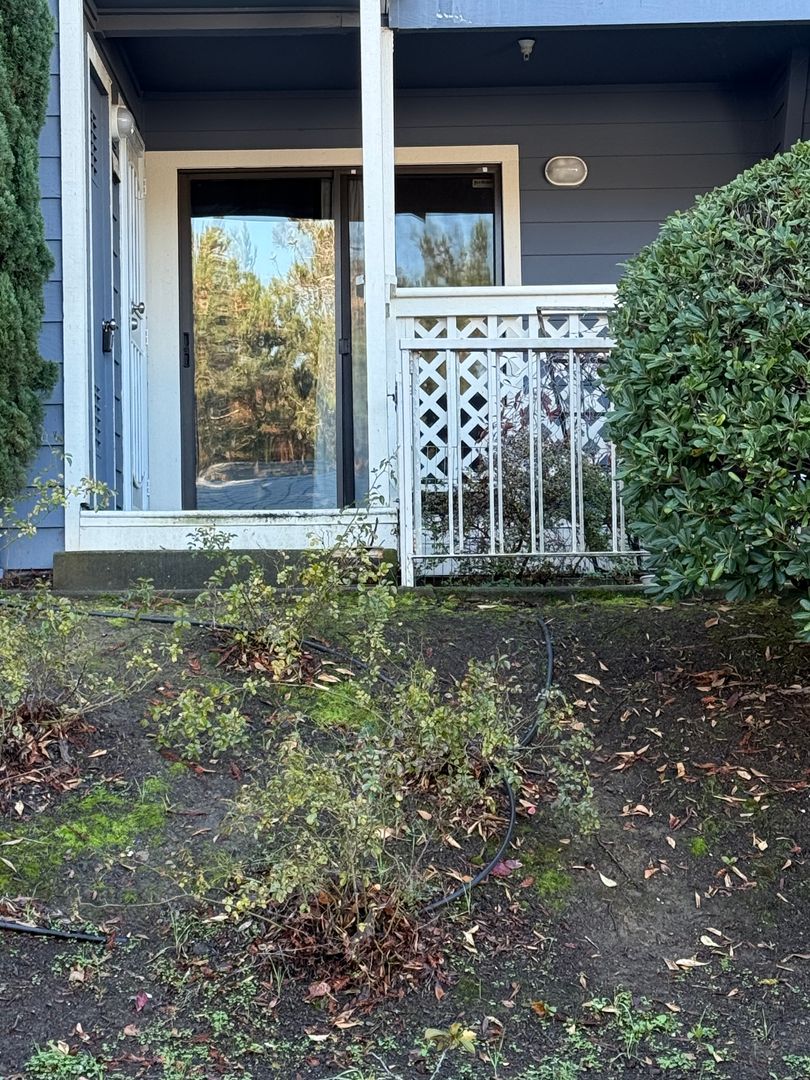 Vallejo Condo: 136 Sea Crest Circle