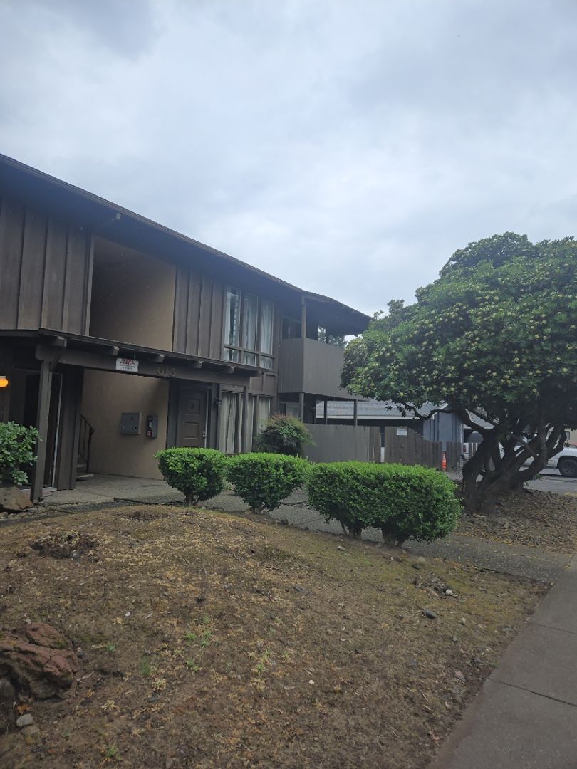 Chico Apartment: 615 Rancheria Dr