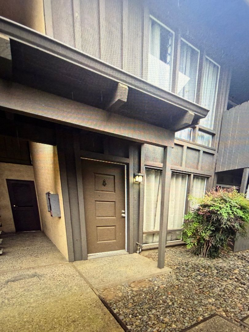 Chico Apartment: 615 Rancheria Dr