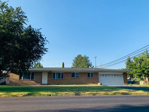 3 Bed 2 Bath Rental at 4206 Onyx Ave, Klamath Falls, OR – photo 1