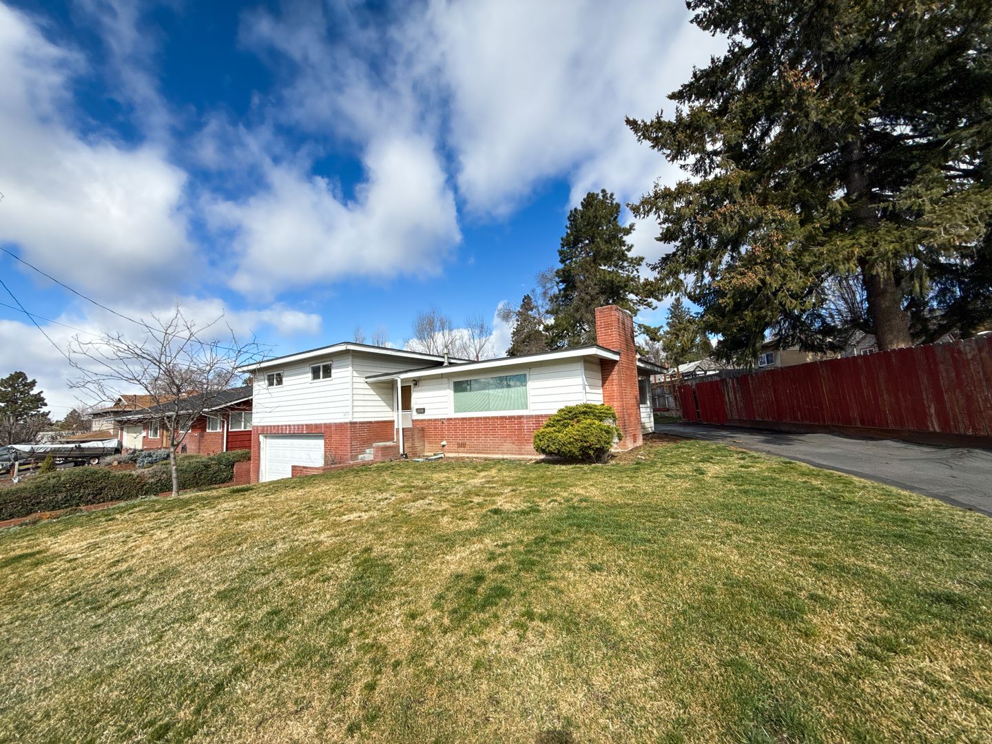 Klamath Falls House: 1875 Van Ness Avenue