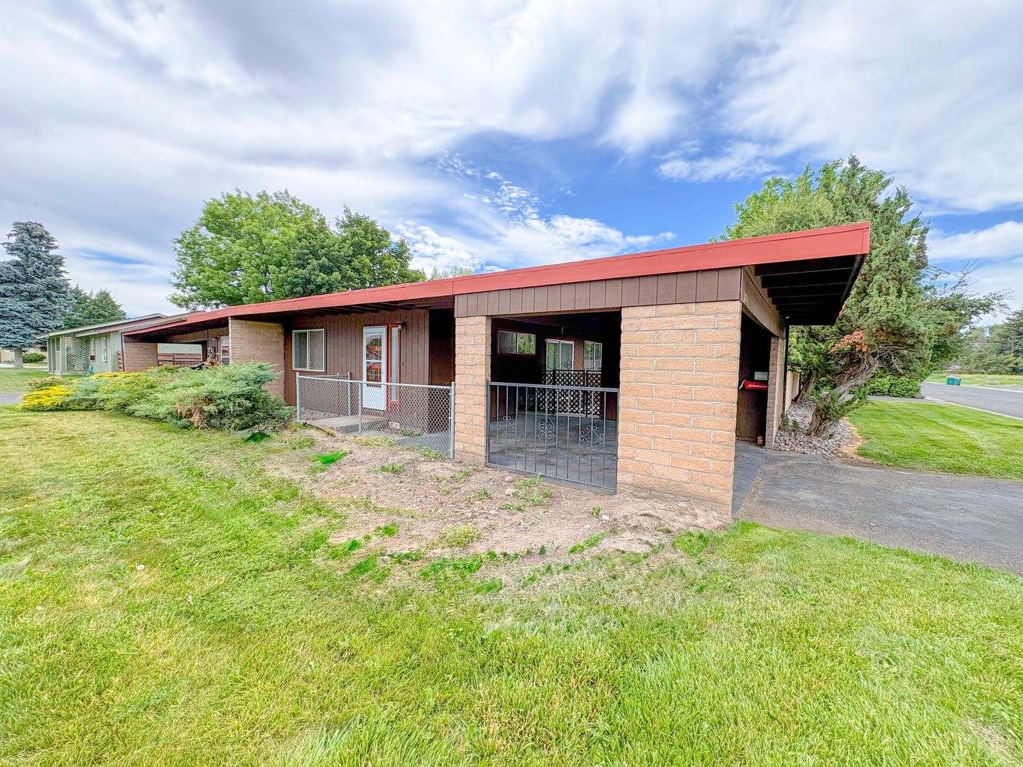 Klamath Falls Apartment: 4195 Bristol Court