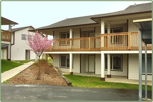 2 Bed 1 Bath Rental at 5388 North Hills Drive - 5390, Klamath Falls, OR – photo 1