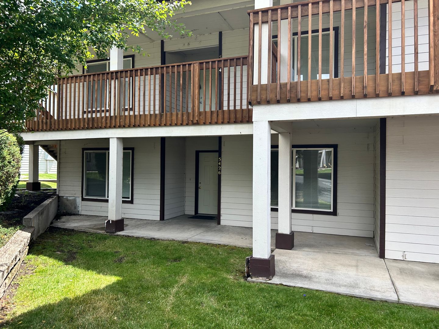 Klamath Falls Apartment: 5416 North Hills Drive