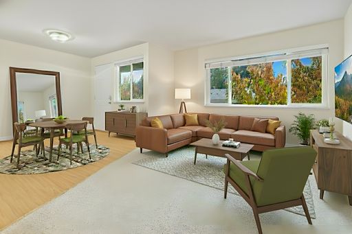 Bright updated second floor 2-bedroom – photo 1