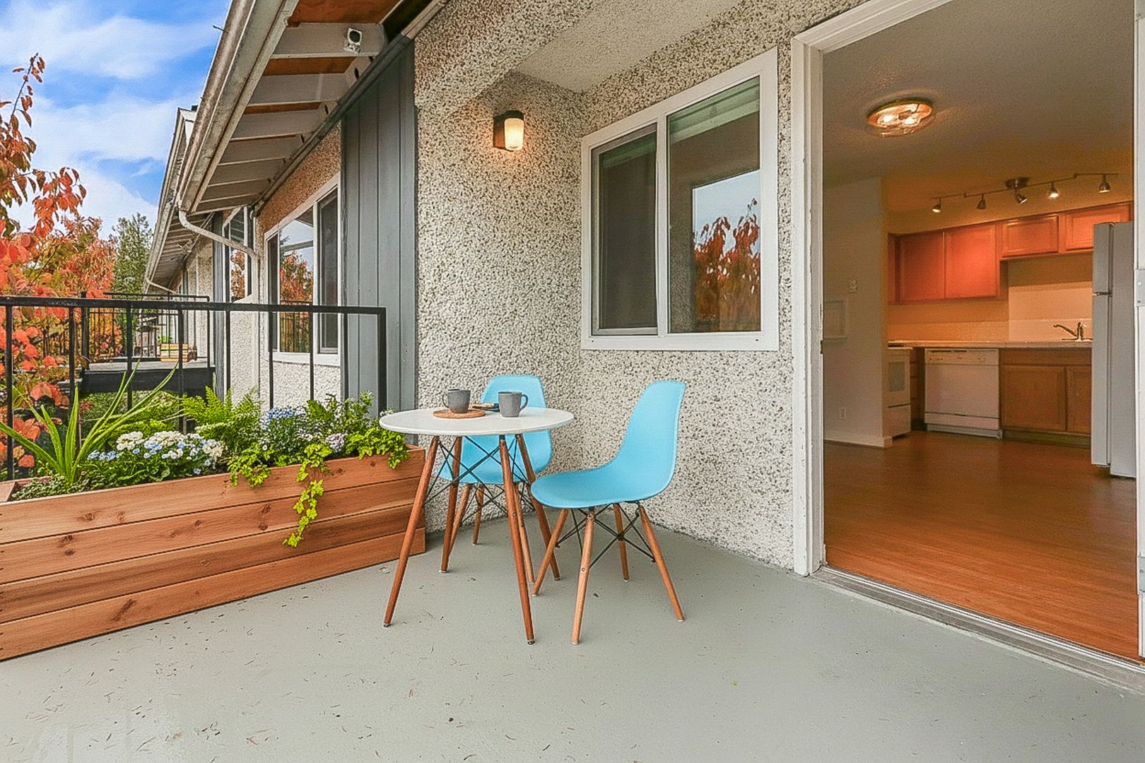 Edmonds Apartment: 7806 196th ST SW
