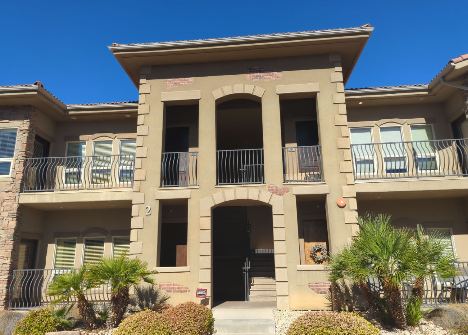 Cozy 2-Bedroom Home with Great Amenities!