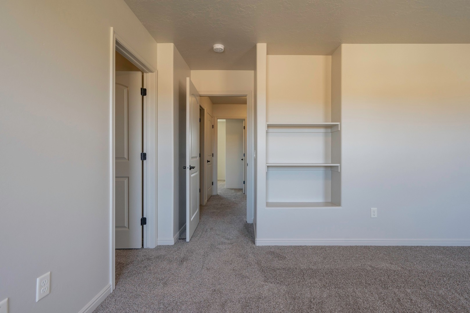 370 W Buena Vista Blvd #108 8 of 12