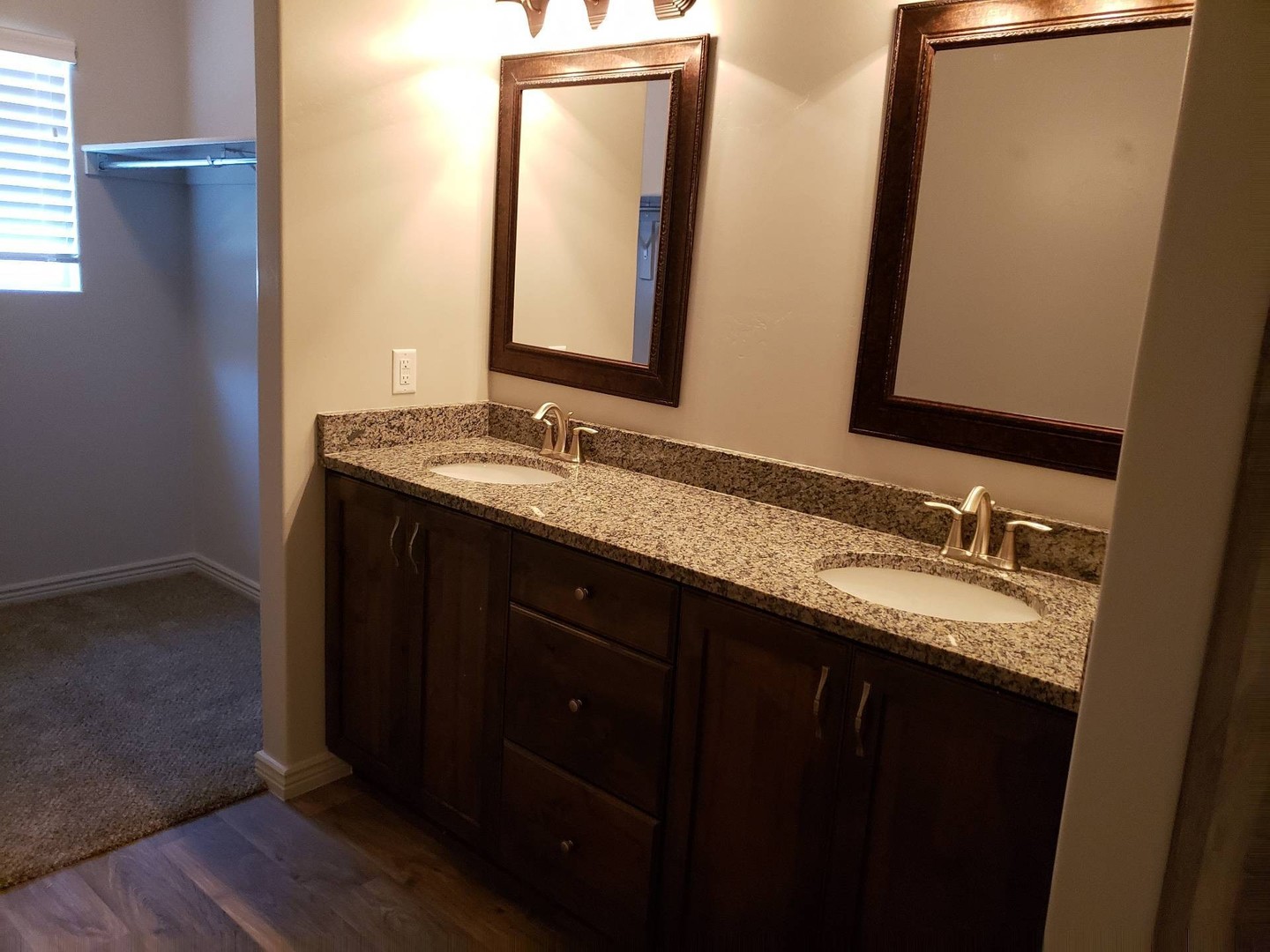 325 N Red Stone Rd #52 8 of 12