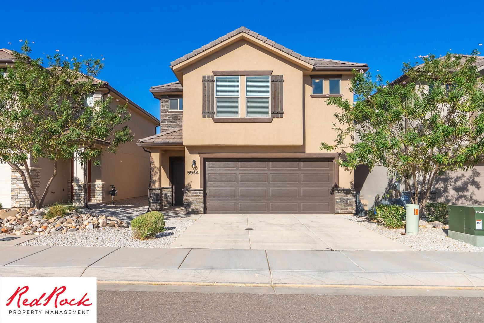 Move In Special - $500 Off First Months Rent! Stunning 4 Bedroom Townhome!