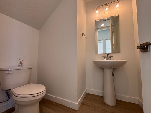 Listing photo thumbnail