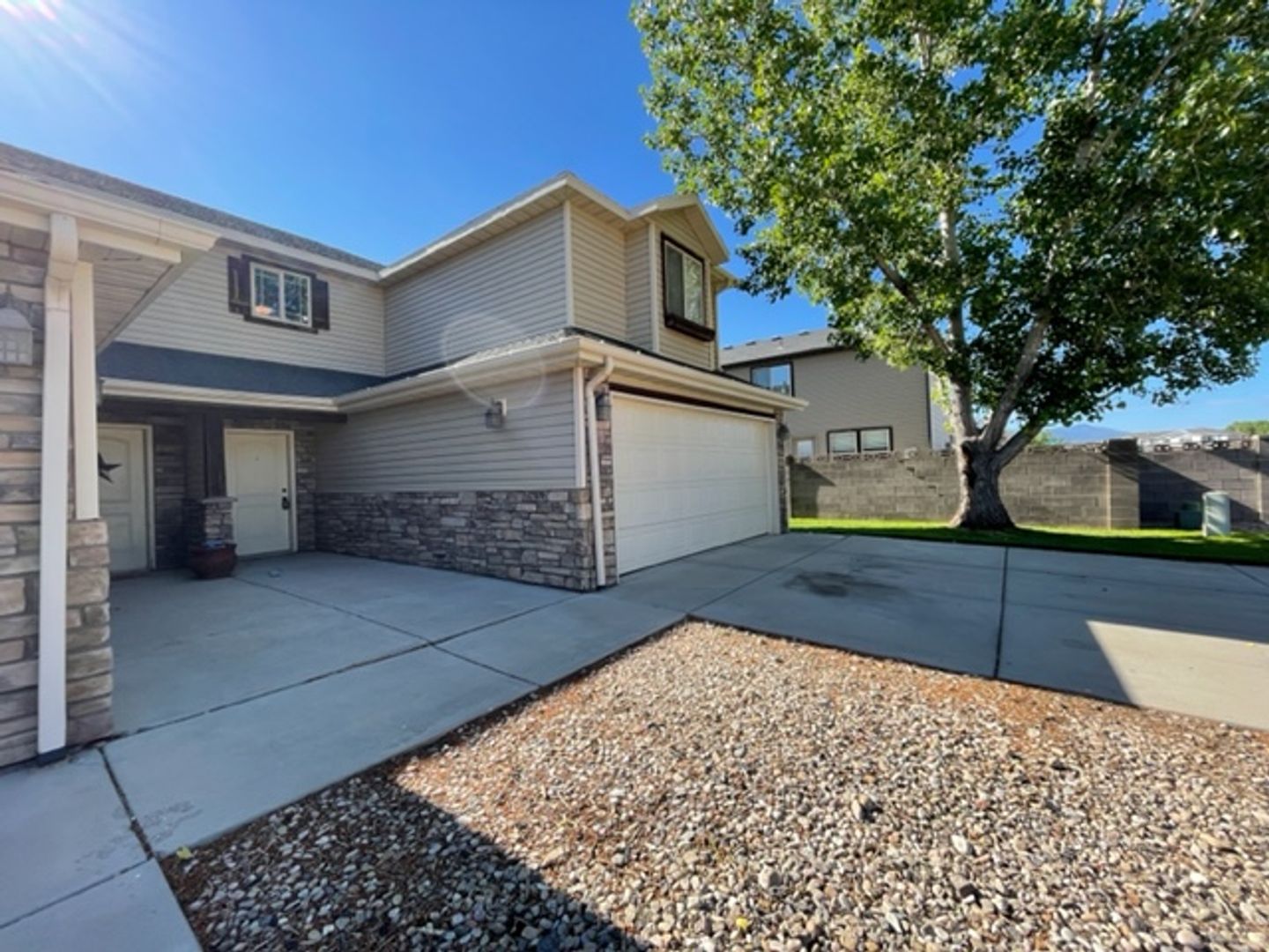 Listing photo