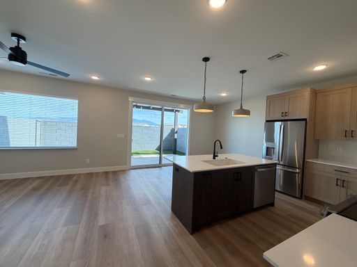 Listing photo thumbnail