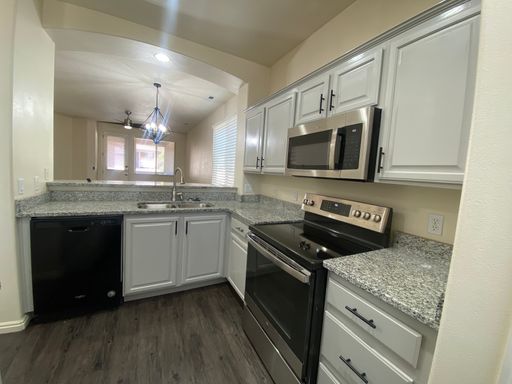 Listing photo thumbnail