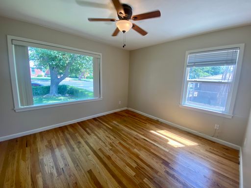 Listing photo thumbnail