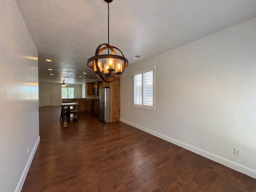 Listing photo thumbnail