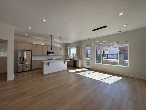 Listing photo thumbnail