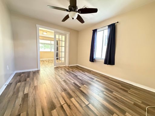Listing photo thumbnail
