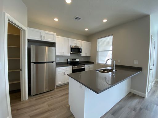Listing photo thumbnail