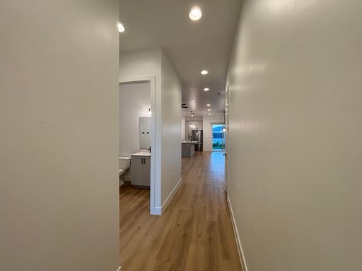 Listing photo thumbnail