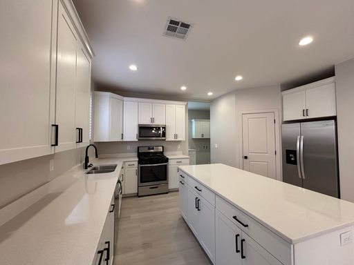 Listing photo thumbnail