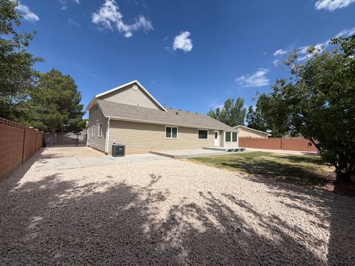 Listing photo thumbnail