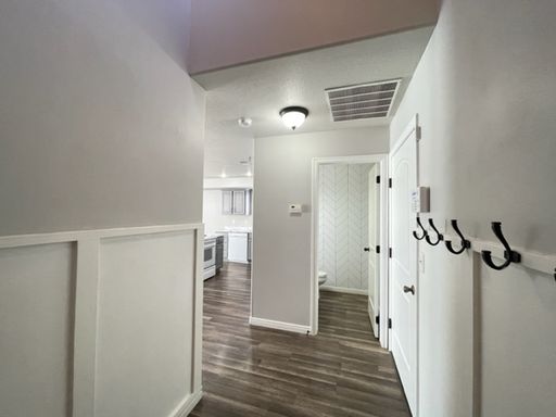 Listing photo thumbnail