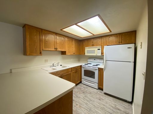 Listing photo thumbnail