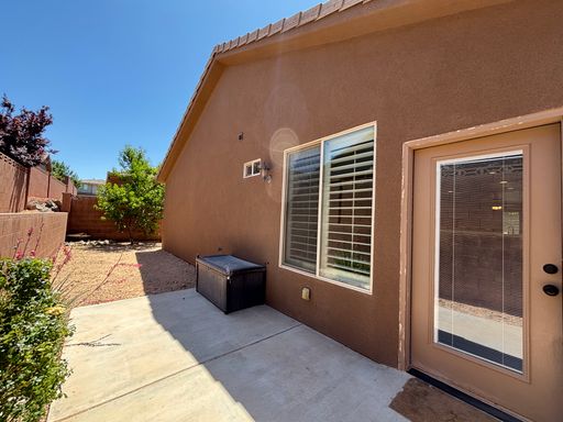 Listing photo thumbnail