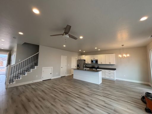 Listing photo thumbnail