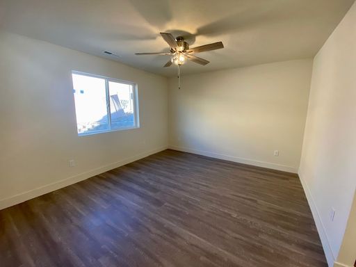 Listing photo thumbnail