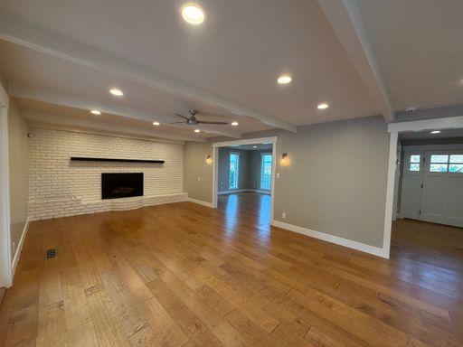 Listing photo thumbnail