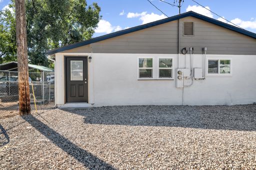 Listing photo thumbnail