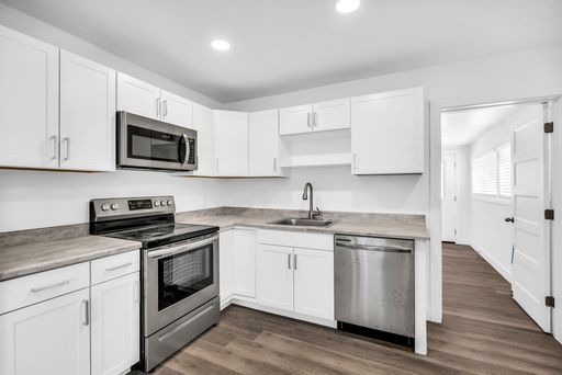 Listing photo thumbnail
