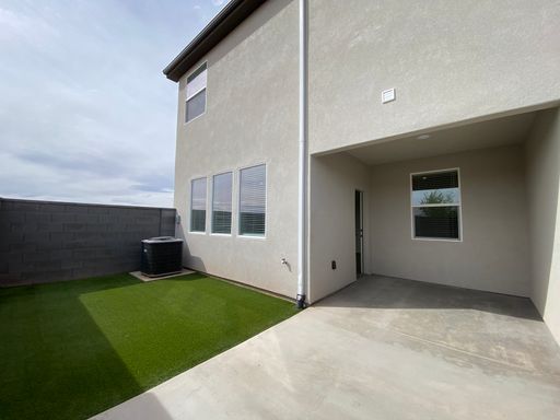 Listing photo thumbnail