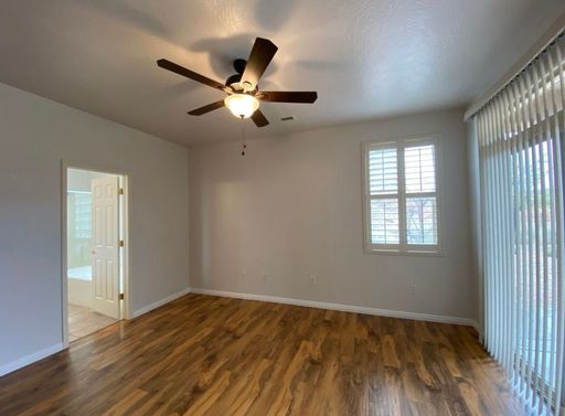 Listing photo thumbnail