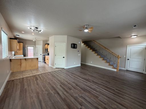 Listing photo thumbnail