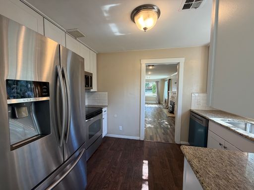 Listing photo thumbnail