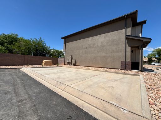 Listing photo thumbnail