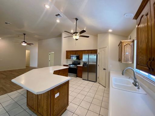 Listing photo thumbnail
