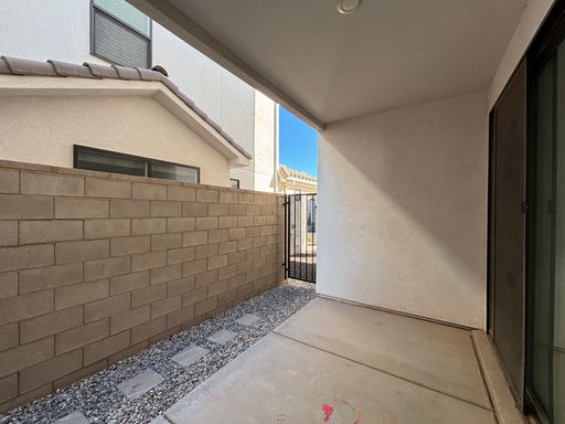 Listing photo thumbnail