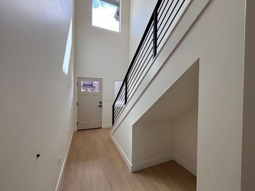Listing photo thumbnail