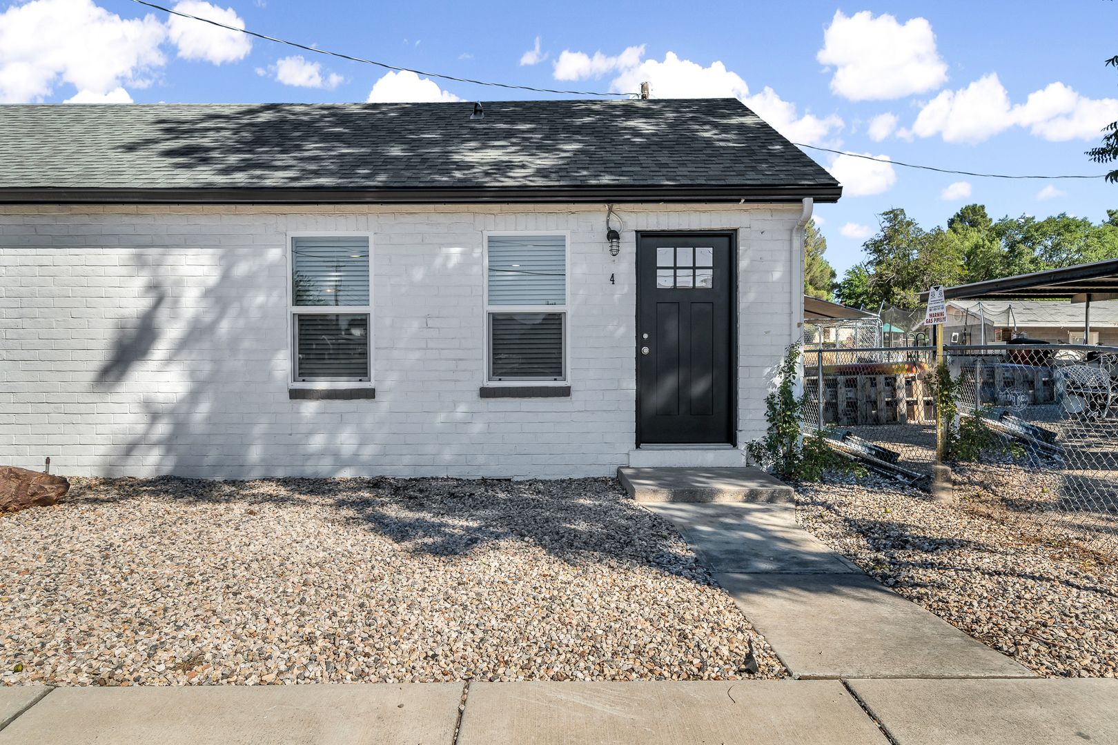300 W 100 N #4, Hurricane, UT 84737