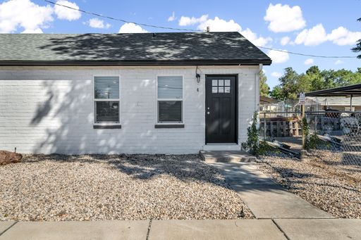 Listing photo thumbnail
