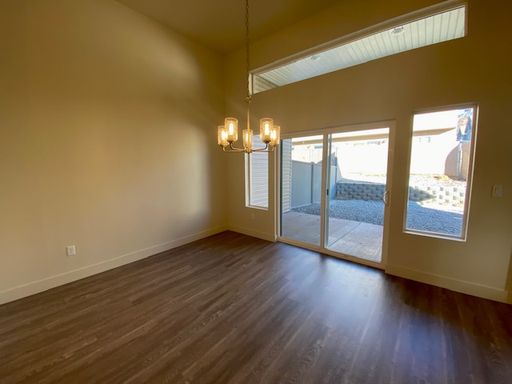 Listing photo thumbnail