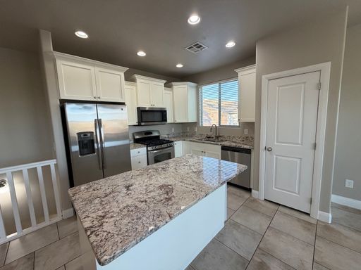 Listing photo thumbnail