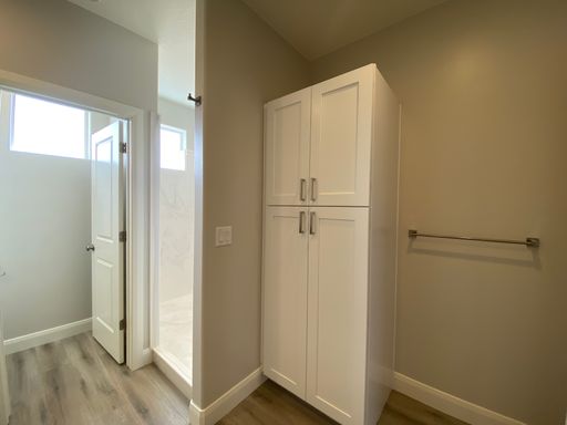 Listing photo thumbnail