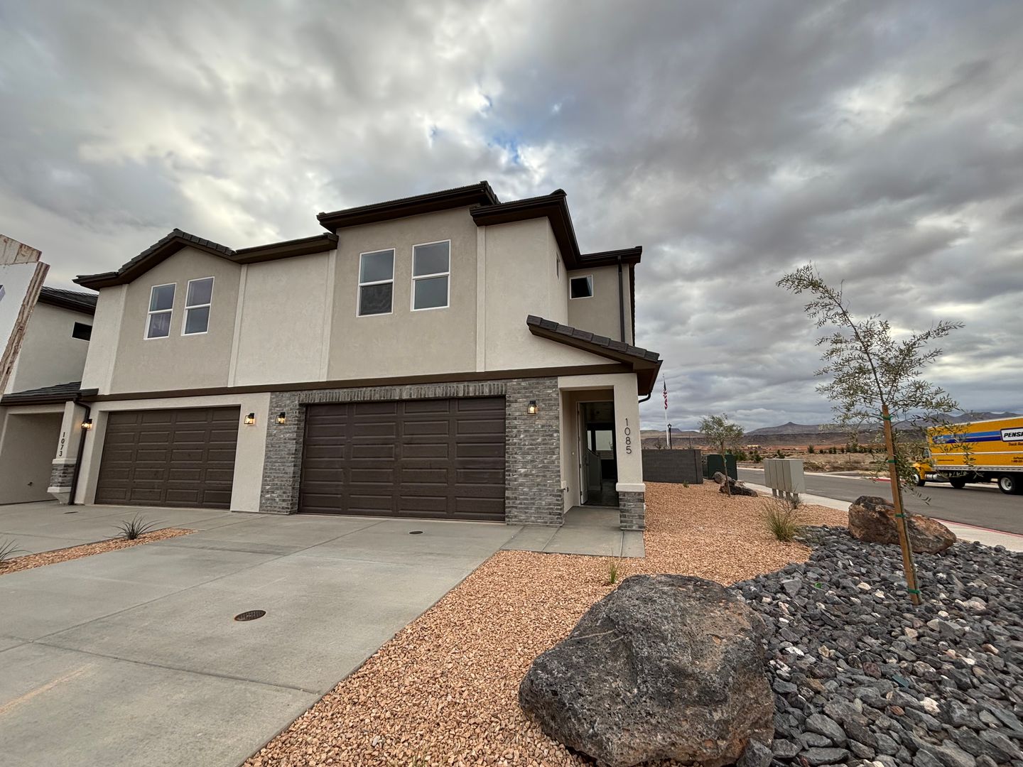 1085 S 4380 W , Hurricane, UT 84737