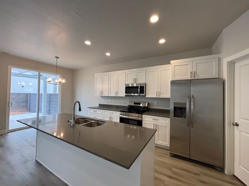 Listing photo thumbnail